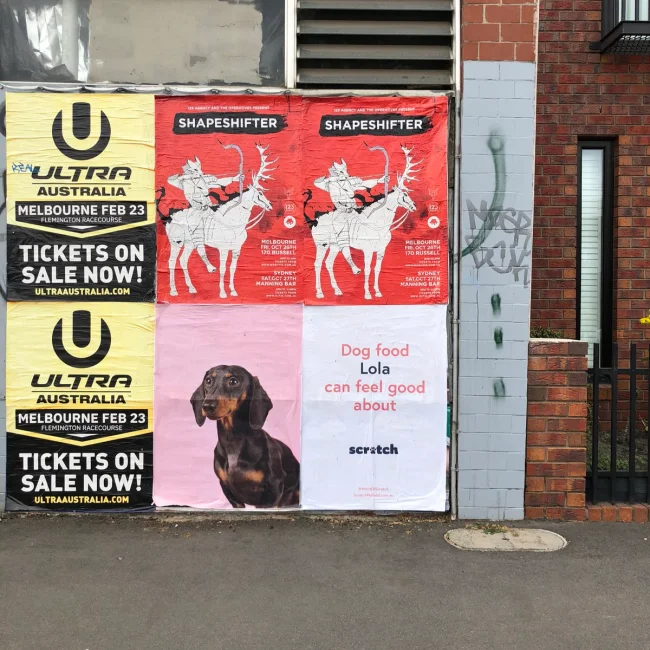 Une affiche de rue Scratch Pet Food repérée dans la nature