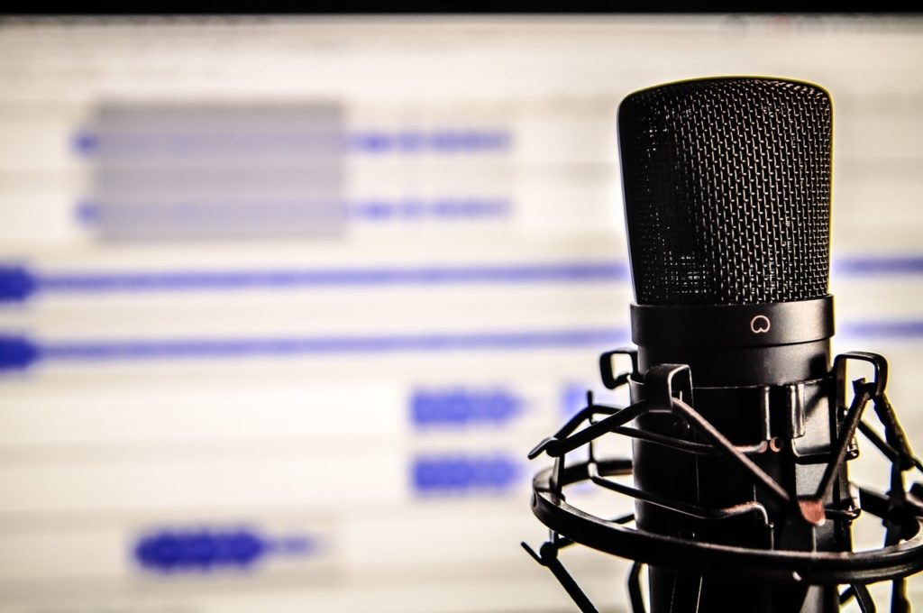 Plugins de podcasting pour WordPress iPhone MicroPhone