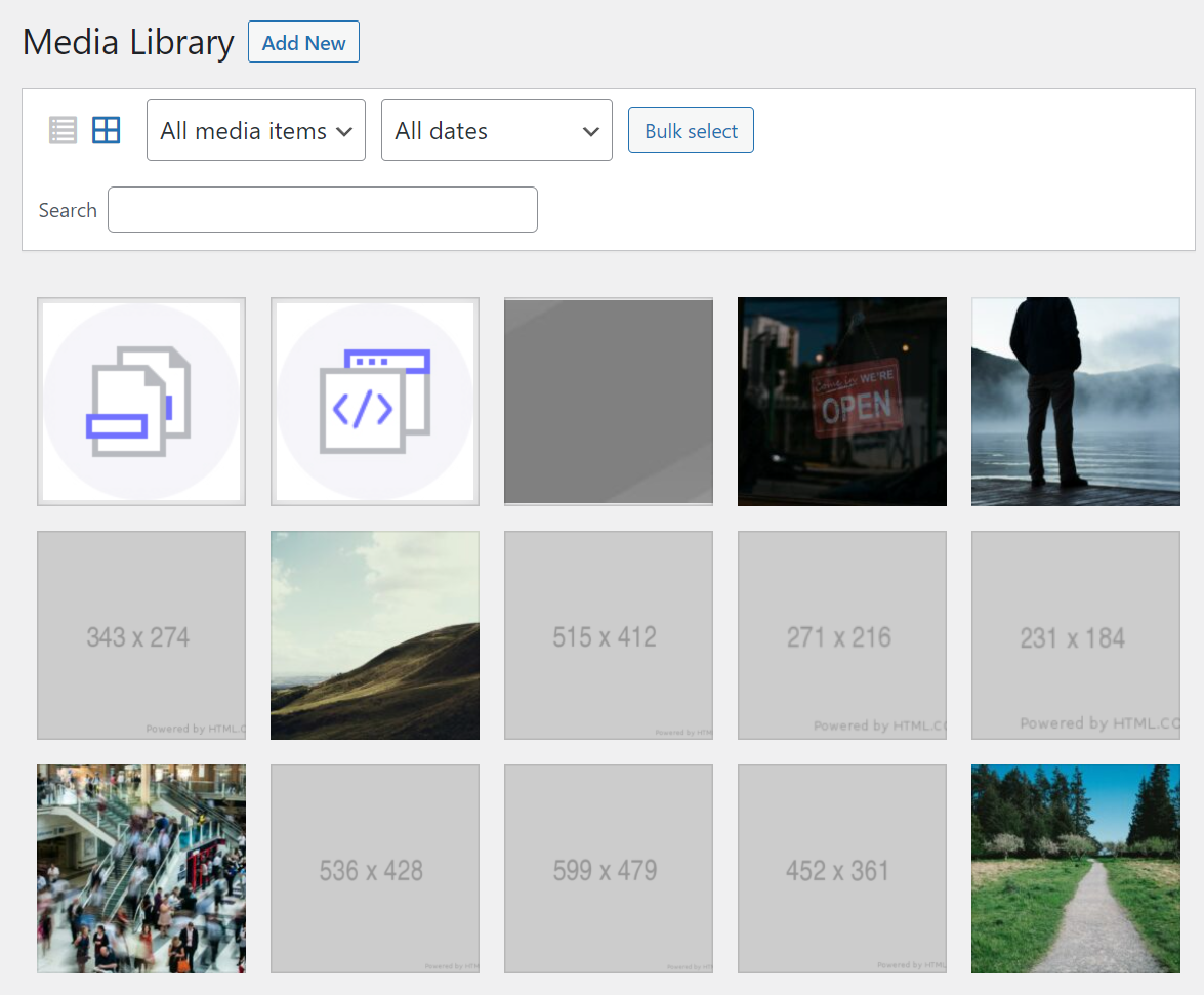 Biblioteca de medios de WordPress con una variedad de imágenes.