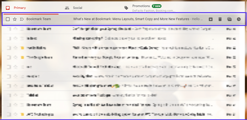 Uma caixa de entrada do Gmail aberta com o e-mail mais recente destacado.