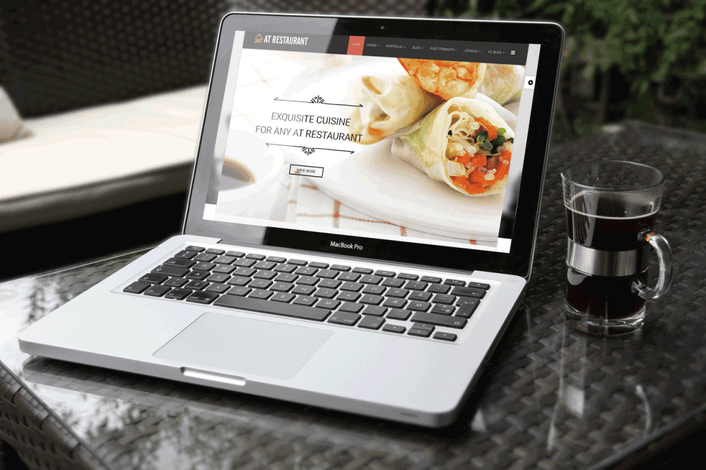 W restauracji – bezpłatne zamówienie na jedzenie, szablon restauracji Joomla