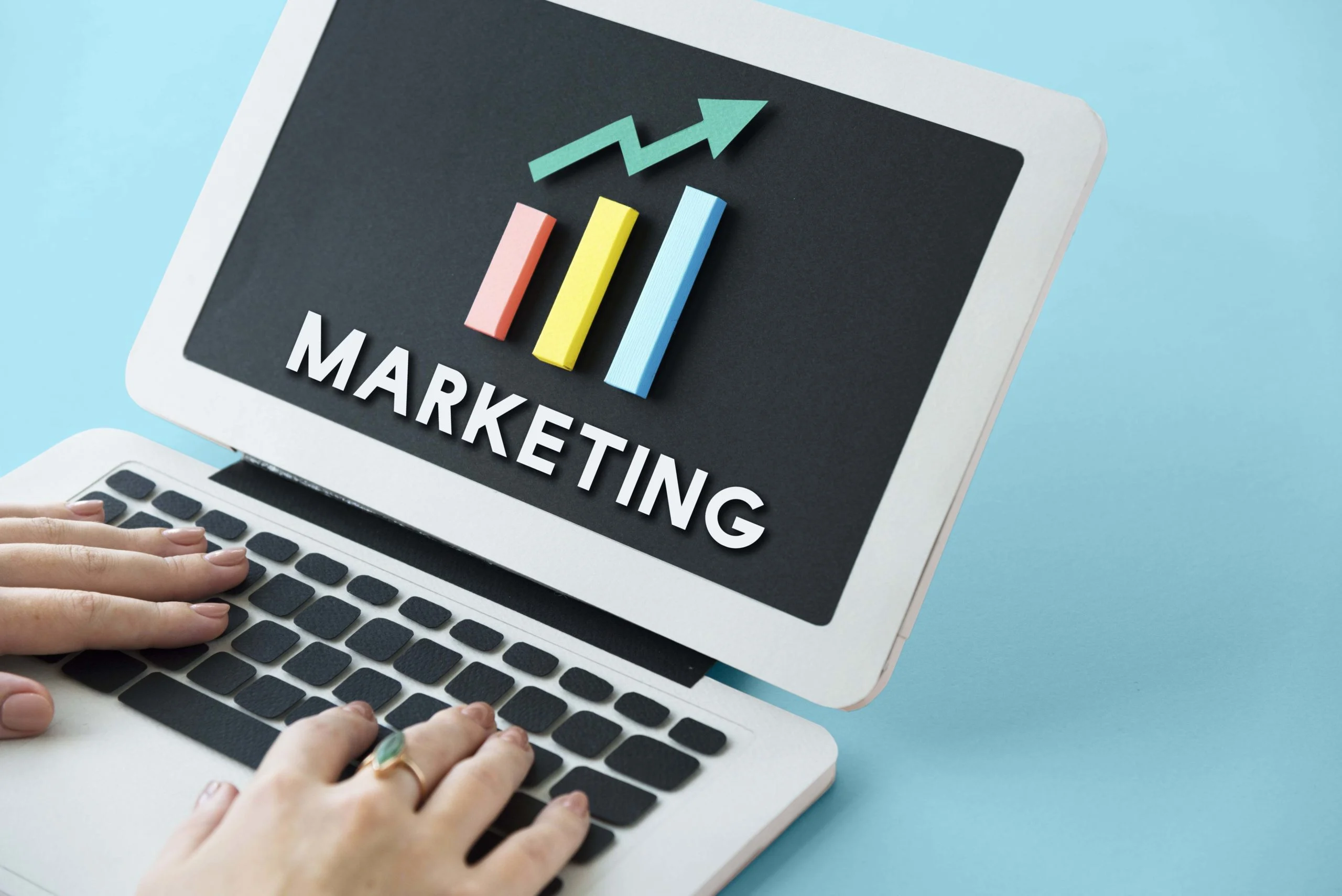 Bezahltes Marketing vs. organisches Marketing