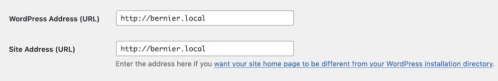 Câmpurile pentru URL-ul adresei WordPress și URL-ul adresei site-ului.