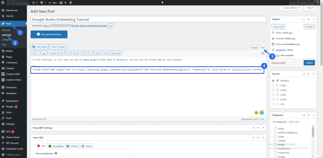 Dans l'éditeur de publication, cliquez sur l'onglet Texte et collez le code de Google Data Studio