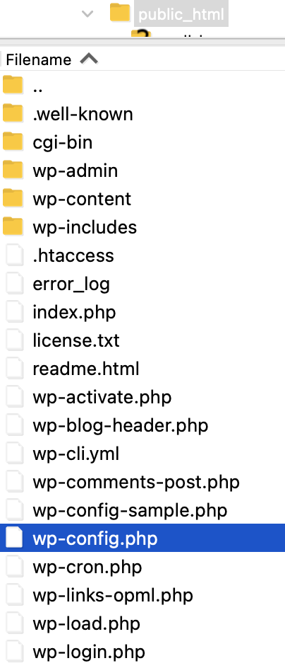 lista de fișiere și foldere de bază, cu wp-config.php selectat