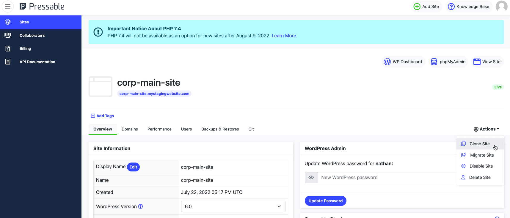 Panoramica del dashboard del sito pressabile cursore del mouse sull'elenco a discesa Azioni sul lato destro dello schermo