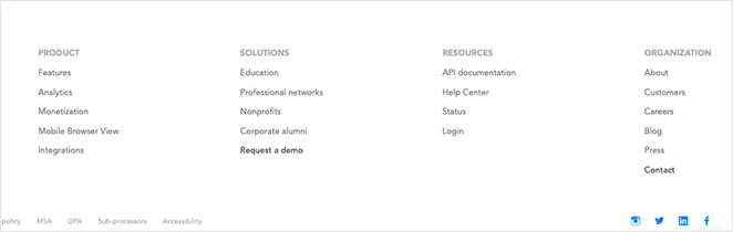 liens de navigation du site Web dans le pied de page