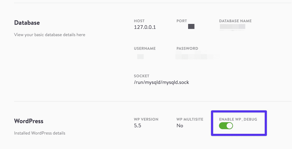 El tablero de DevKinsta para un solo sitio. Muestra la configuración de la base de datos, incluido el host, el puerto, el nombre y las credenciales de usuario. También hay una