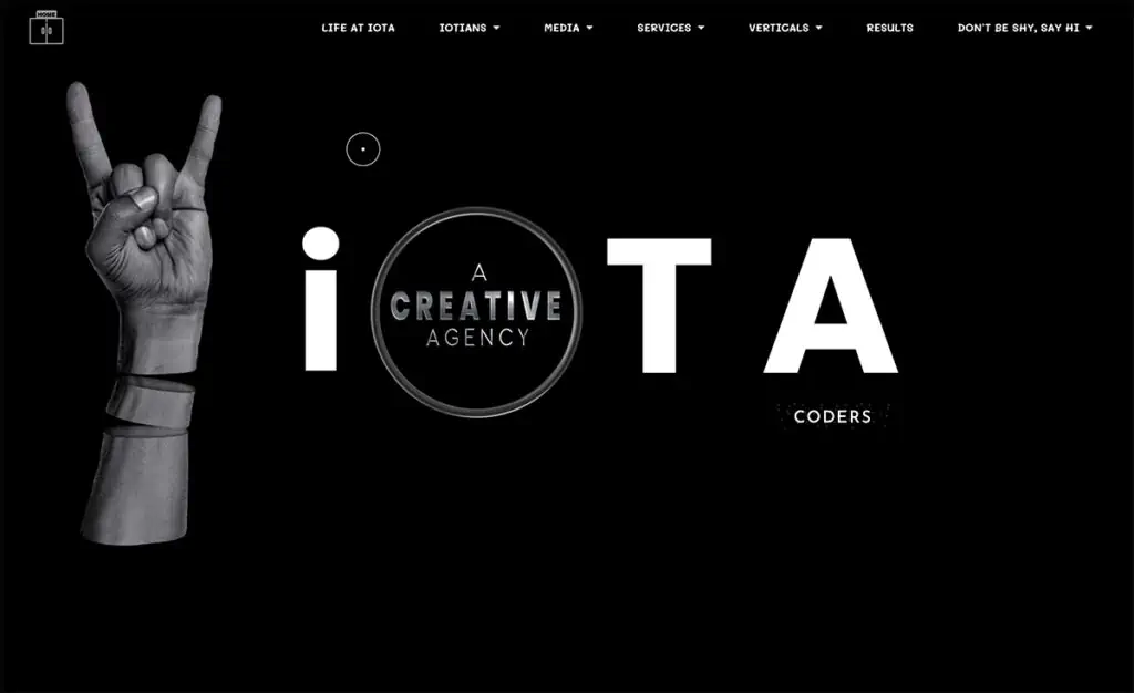 iota es una agencia de diseño creativo completa con uno de los ejemplos de sitios web de arranque más interesantes para tomarse el tiempo de explorar.