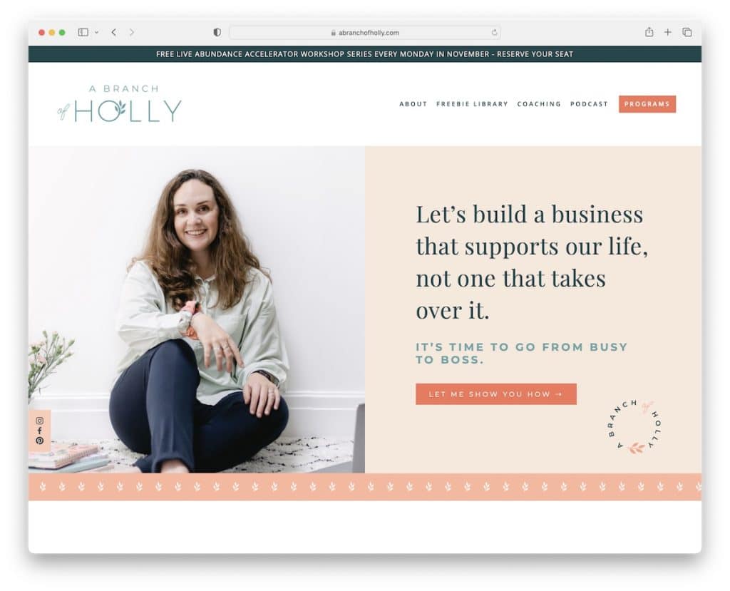 una sucursal del sitio web de holly coach