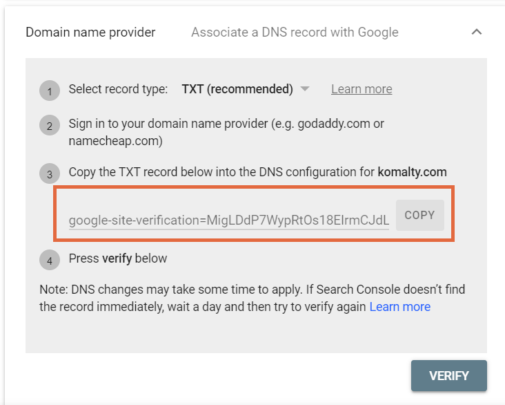 La configuración de verificación del proveedor de nombres de dominio en Google Search Console