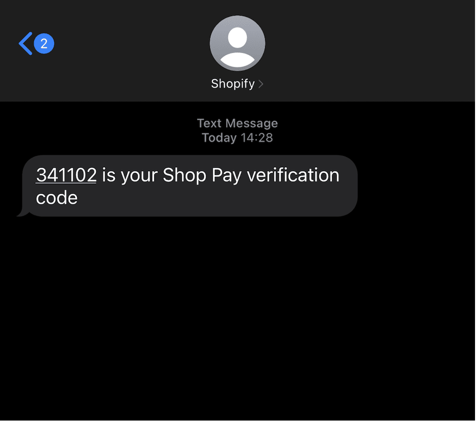 Un SMS affichant un code à deux facteurs pour authentifier une connexion