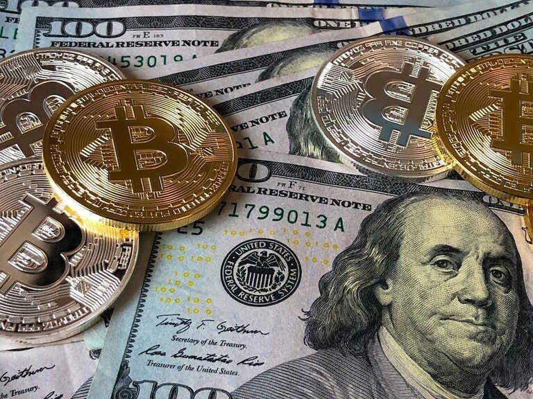 crypto_coins_dollar