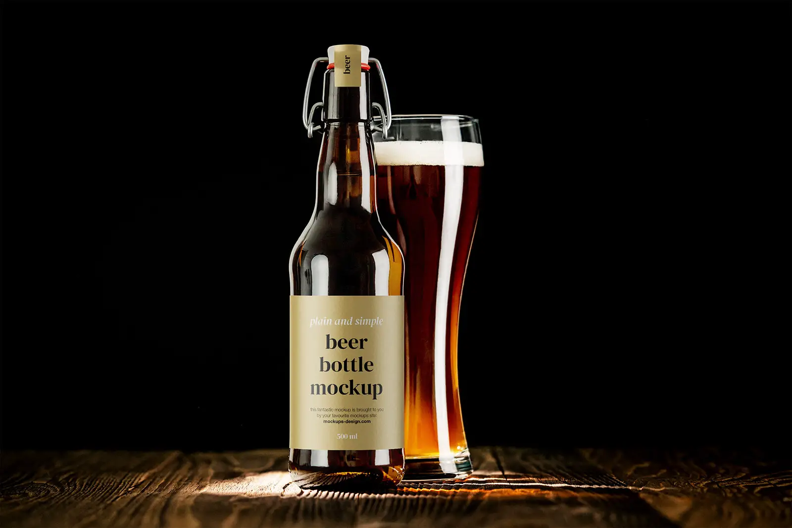 Mockup di bottiglia di birra -