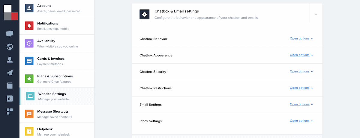 La chat e le impostazioni e-mail dalla pagina Impostazioni sito web in Crisp.