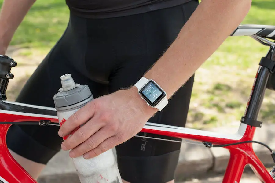 Maquete 4 de 5 do Apple Watch para ciclismo -