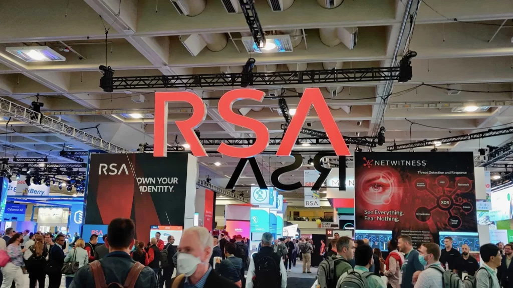 رسم توضيحي لمؤتمر RSA - أحد أكبر المؤتمرات التقنية في الولايات المتحدة الأمريكية