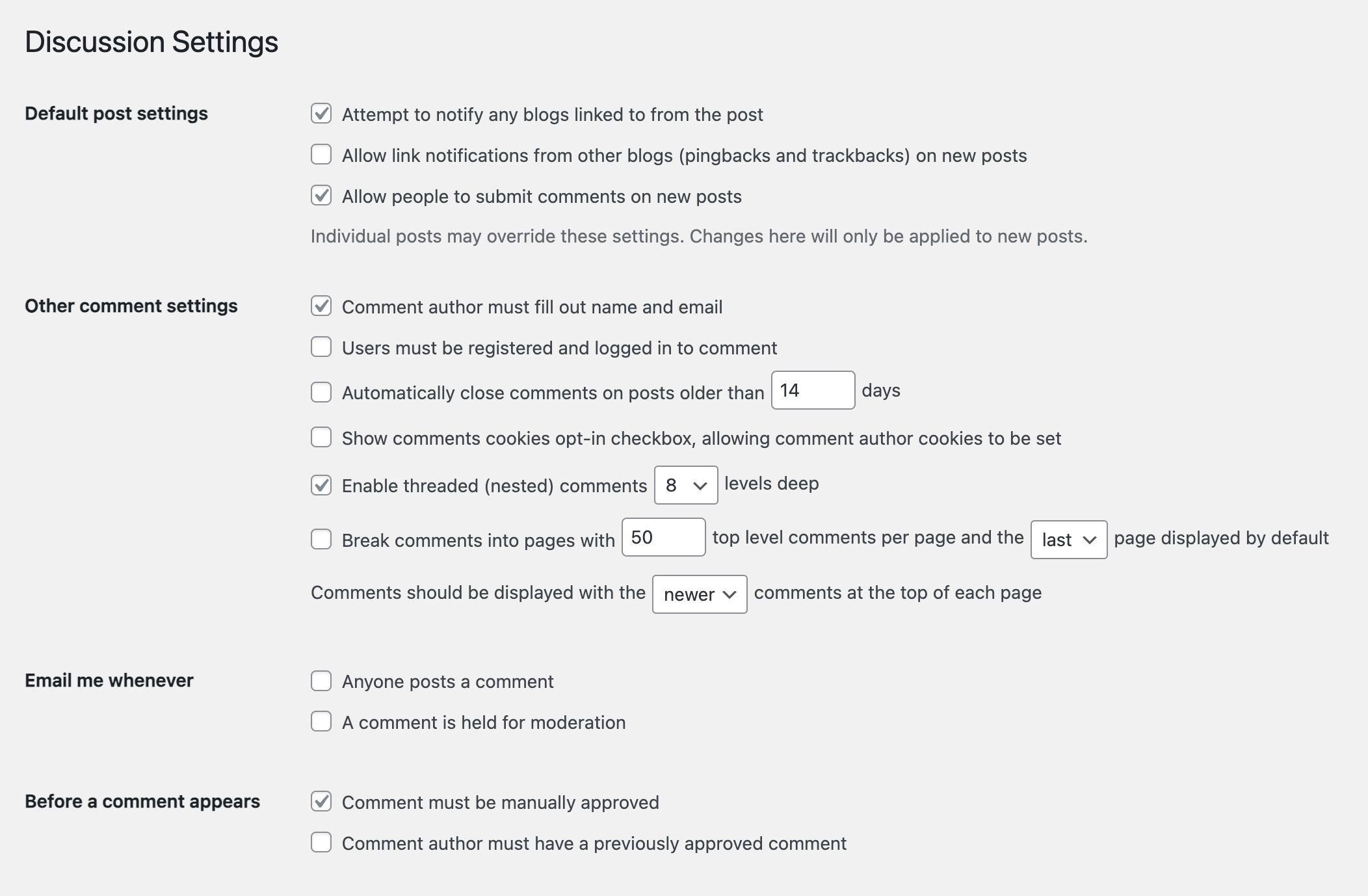 Configuración de discusión de WordPress, donde puede configurar opciones para publicar comentarios.