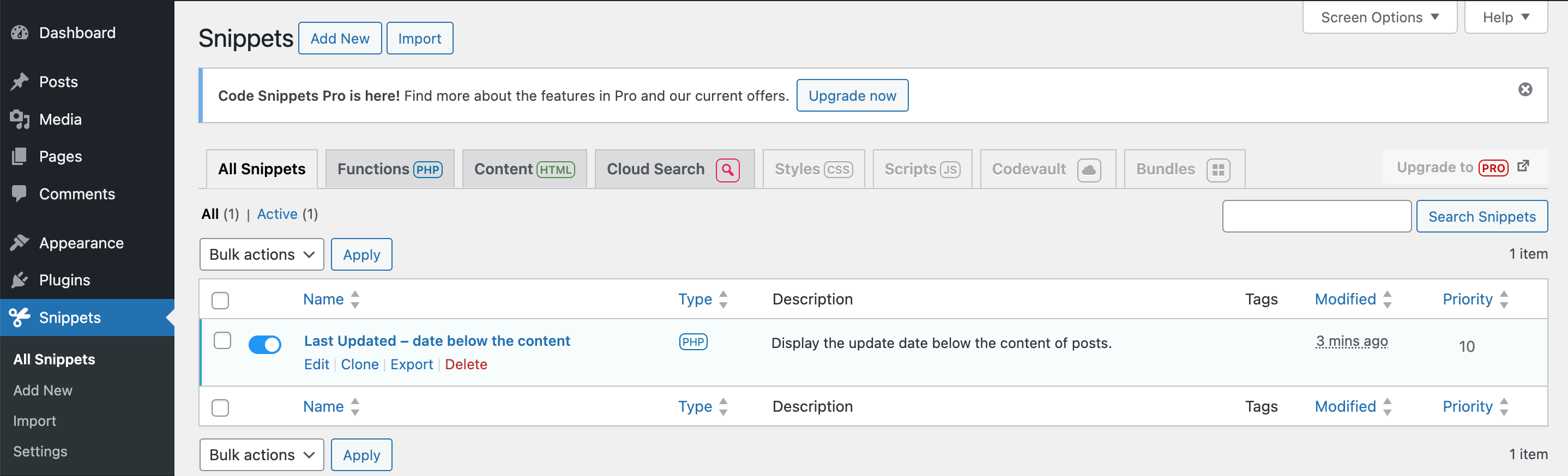 Lista de fragmentos de código en el complemento Code Snippets.