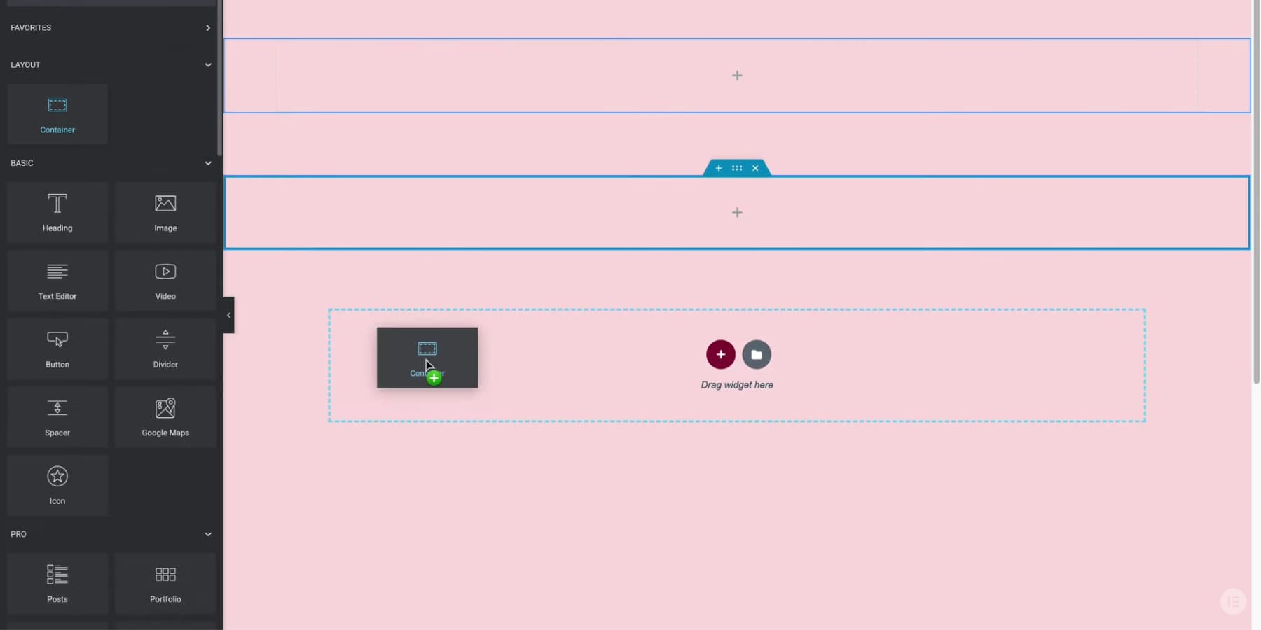 Uno screenshot dell'aggiunta del contenitore flexbox di Elementor all'area di disegno