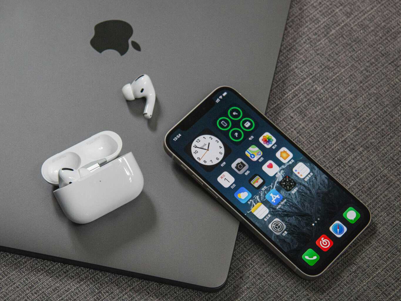 iPhone-Pods