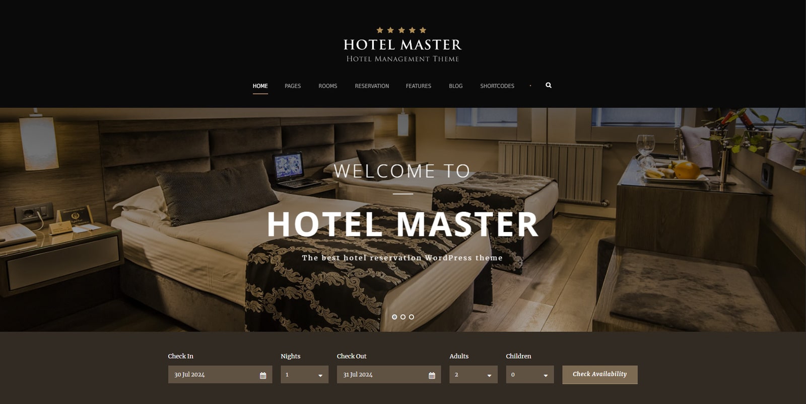 5'ten fazla önceden tasarlanmış site düzenine sahip bir otel web sitesi tasarım örneği olan Hotel Master'ın görünümü.