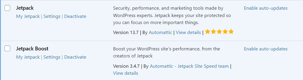 Jetpack 및 Jetpack Boost를 보여주는 WordPress 웹 사이트의 관리/대시보드에 있는 플러그인 목록 화면.